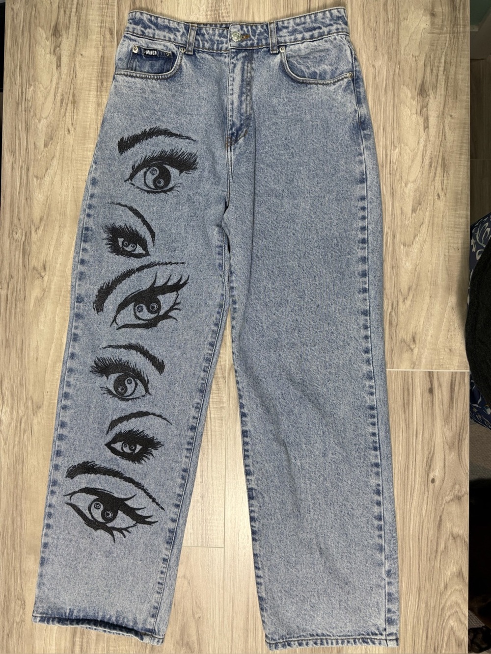 Minga London Yin Yang Eyes Printed Loose Straight Leg Jeans Light Wash Size 4